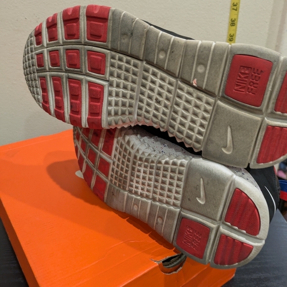 Nike Kids Black and Red NYC Sneakers - Picture 16 of 16